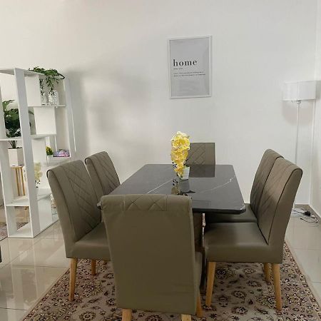 Safiyya Homestay Kluang Buitenkant foto